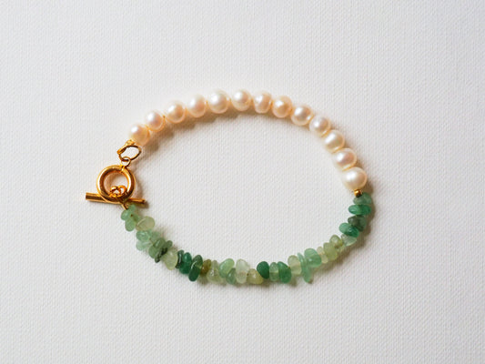 Aventurine and Freshwater Pearl Bracelet by Hoshocosho