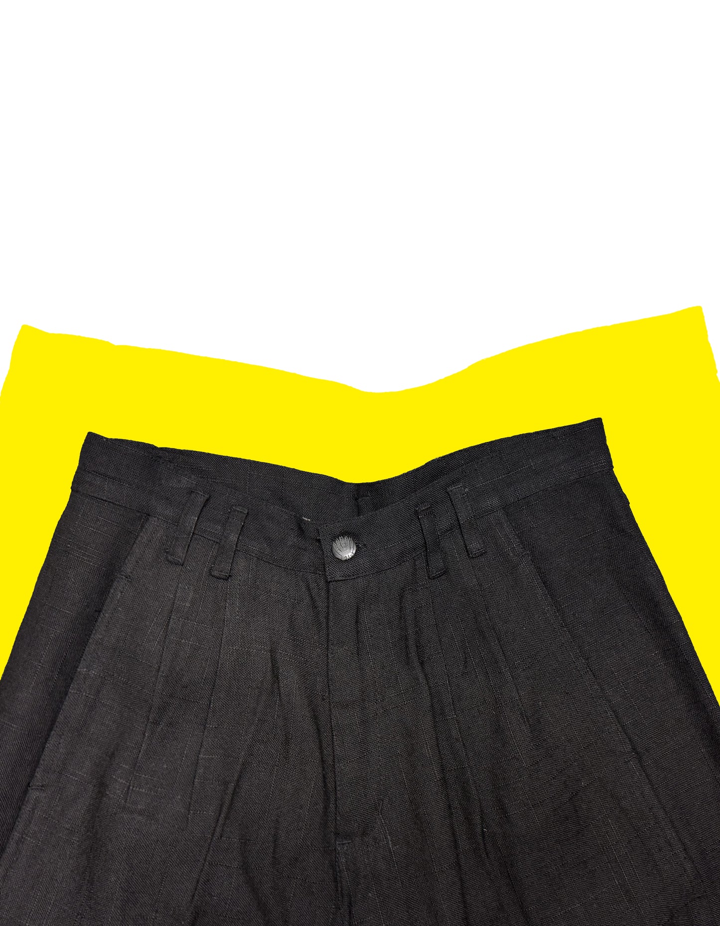 Pantalones plisados ​​de cáñamo en color negro de HEMPMADE 