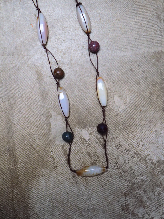 Mixed and Gray Agate Knots Necklace by JANI