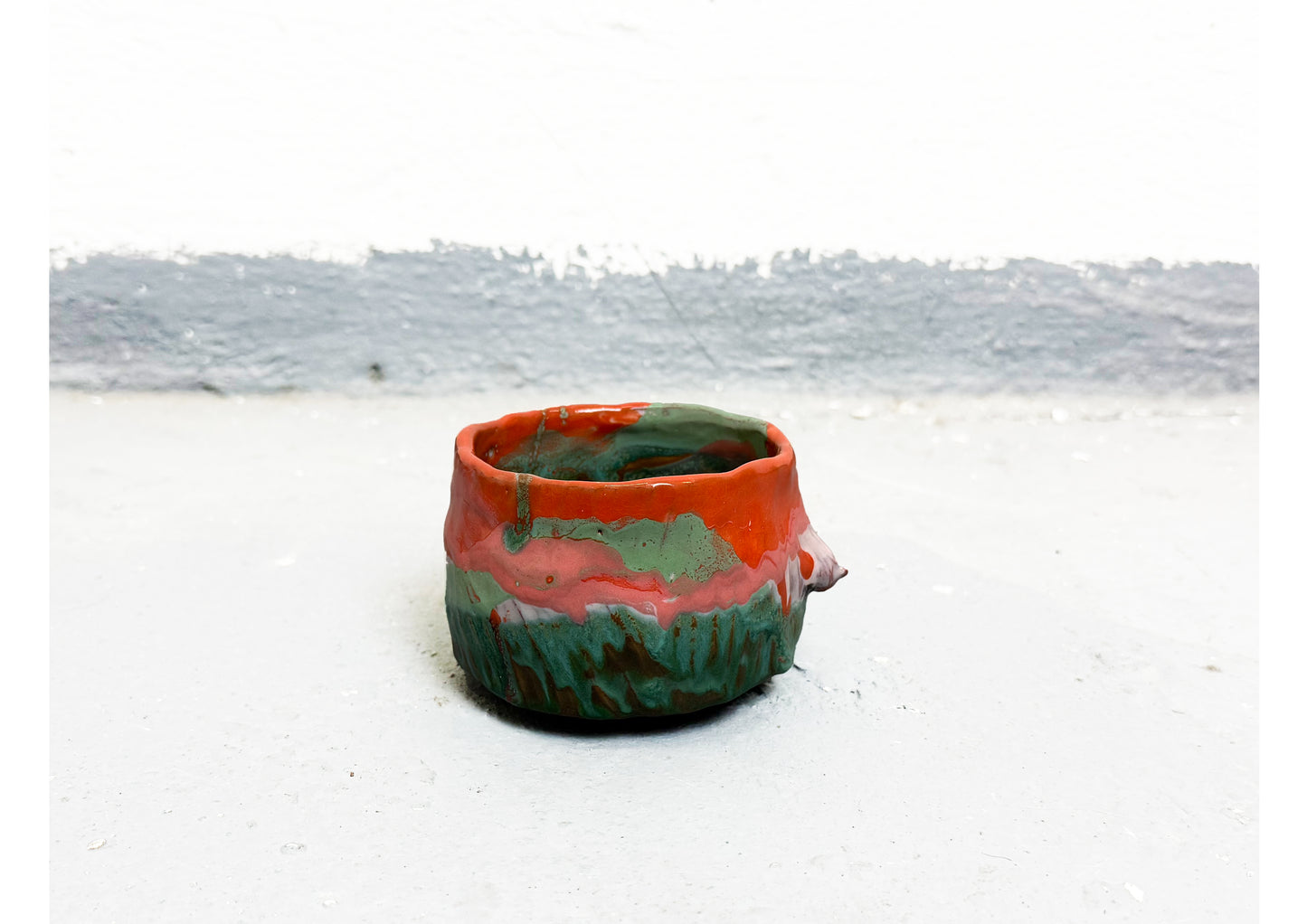 Ceramic T Cup Red-Green by MAXIMILIAN GUTMAIR