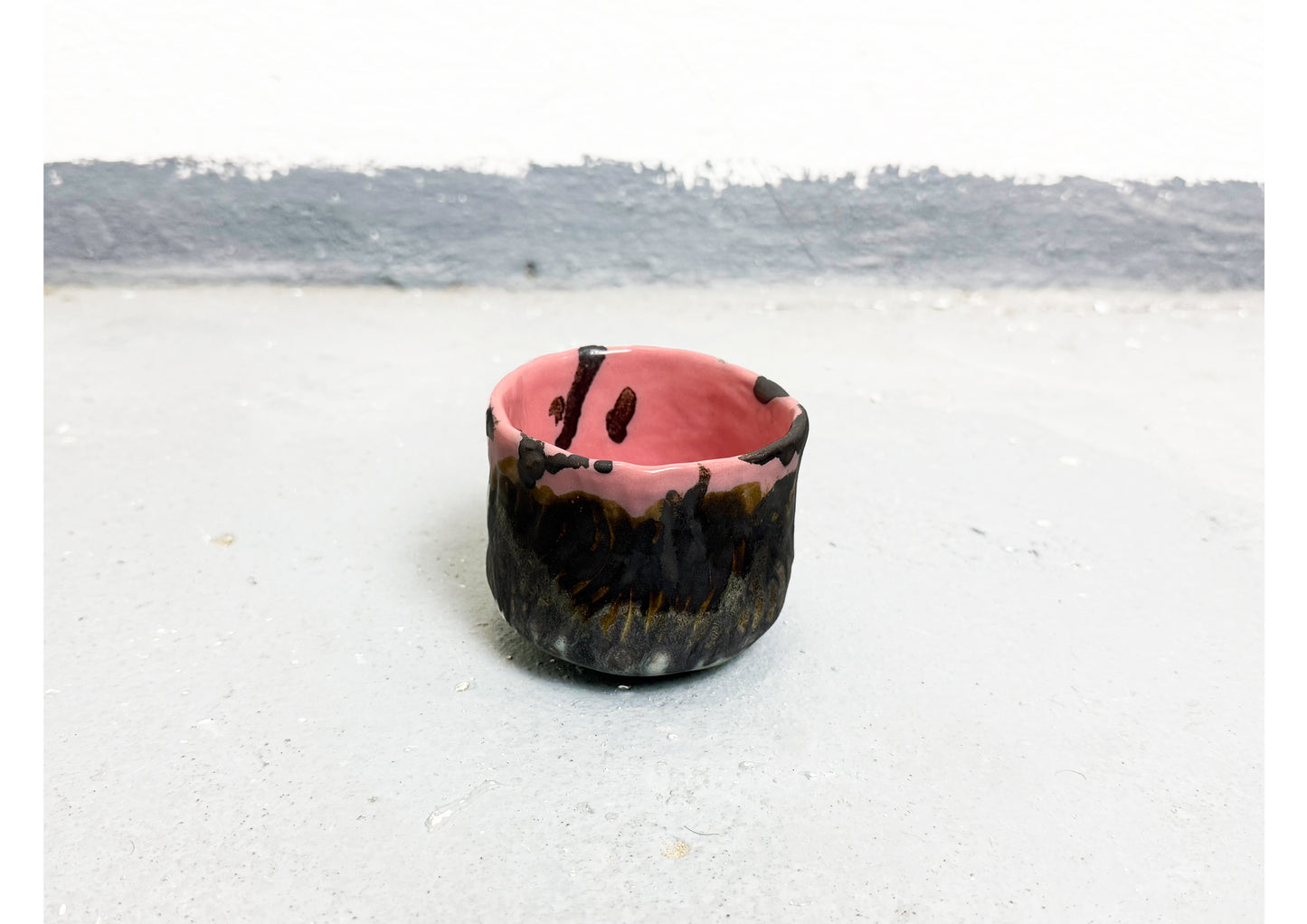 Ceramic Cup Pink-Black by MAXIMILIAN GUTMAIR