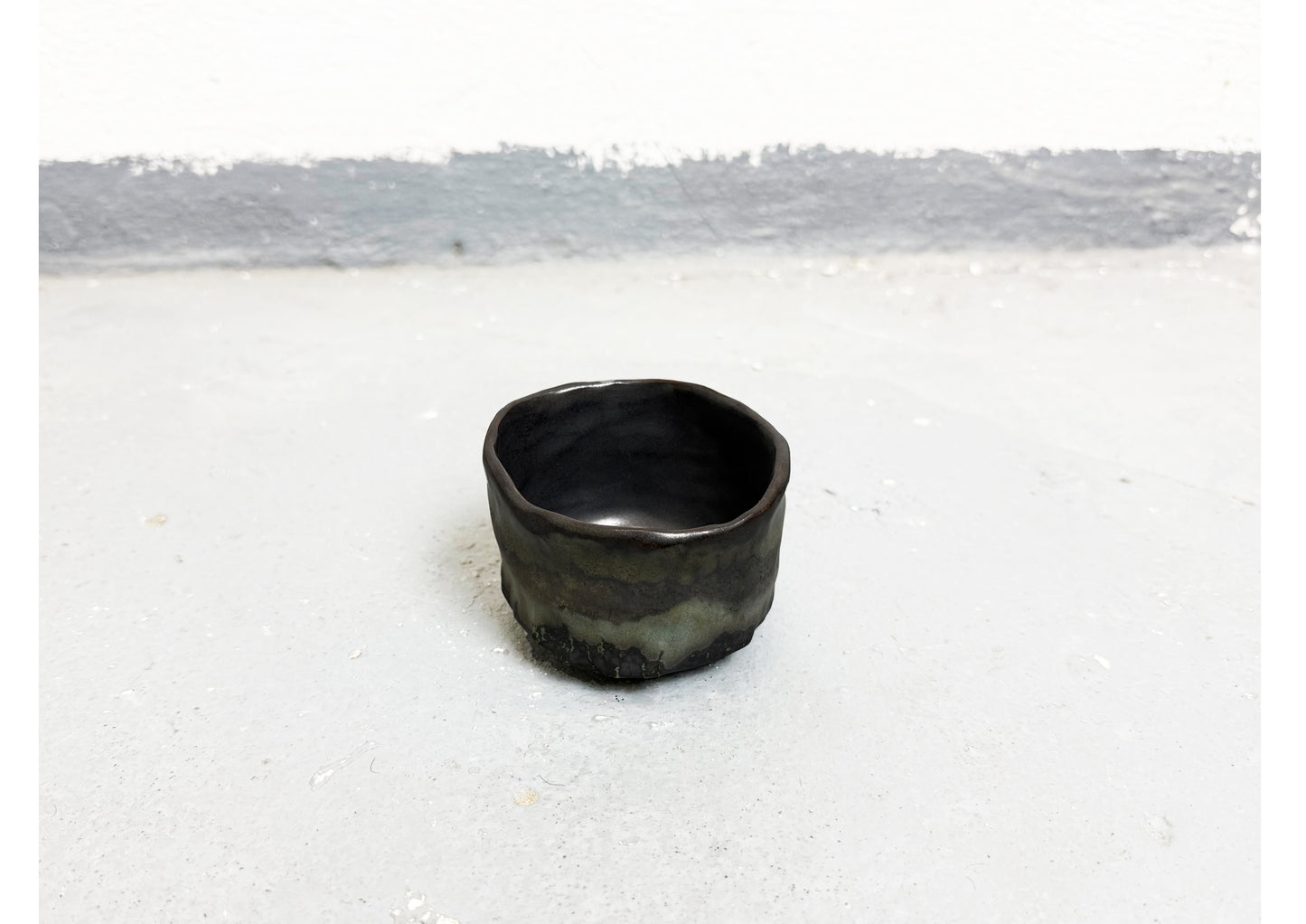 Ceramic D Cup Black-Grey by MAXIMILIAN GUTMAIR