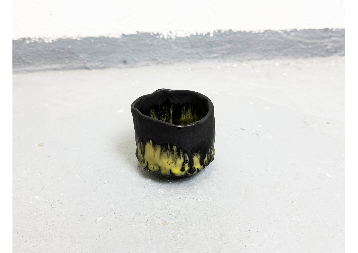 Ceramic Cup Black-Yellow by MAXIMILIAN GUTMAIR